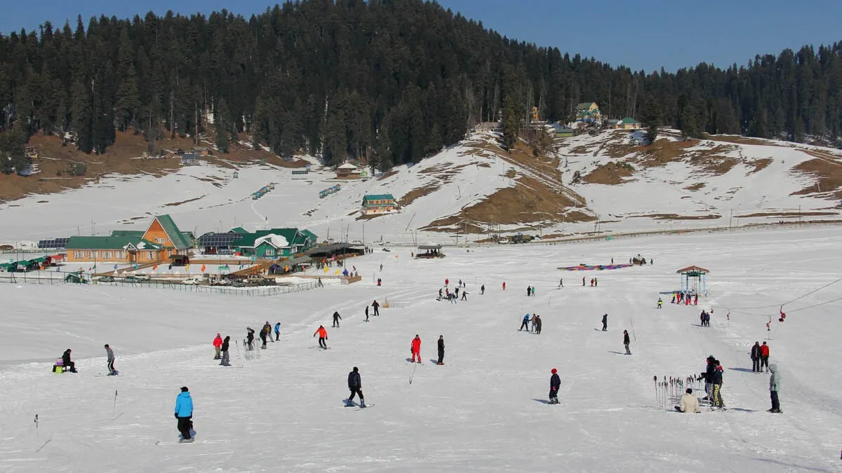 Winter Carnival in Gulmarg Winter Carnival in Gulmarg