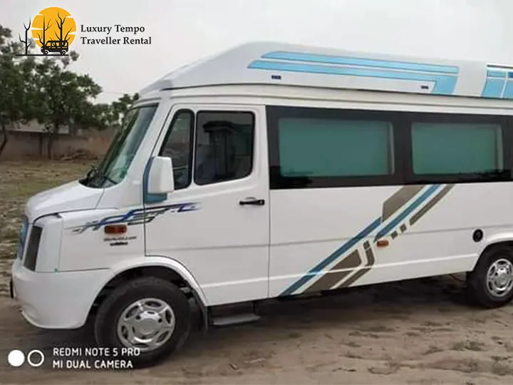 Famliy Tour Tempo Traveller